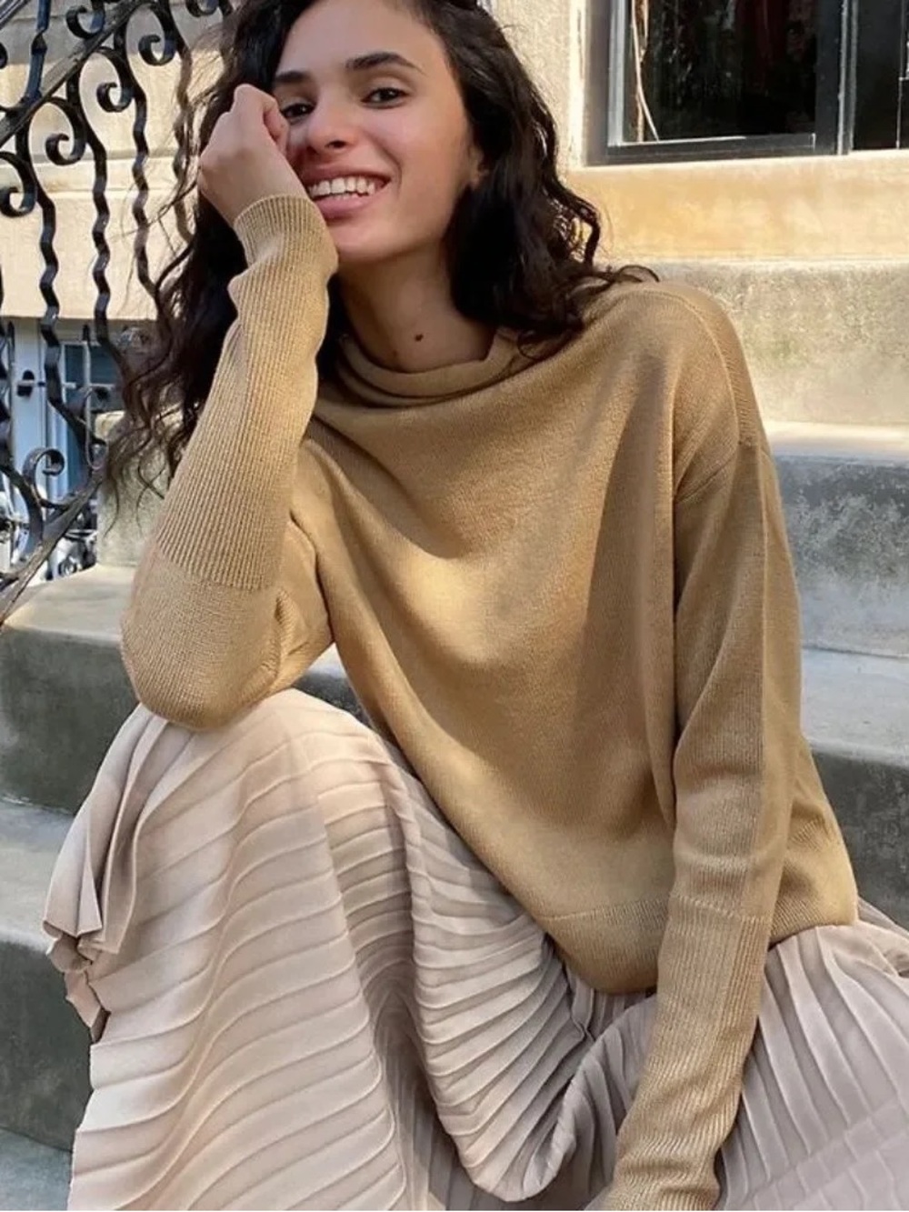 Aritzia Wilfred 100% Merino wool Cyprus Camel Sweater - s